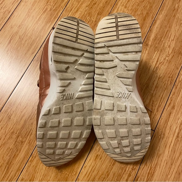 Nike W Air Max Thea in Rose Gold - Picture 12 of 15